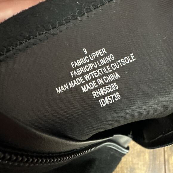 EXPRESS Women 3” Stiletto Heel Faux Suede Bootie Ankle Pointed Toe Size 9 - Picture 5 of 6